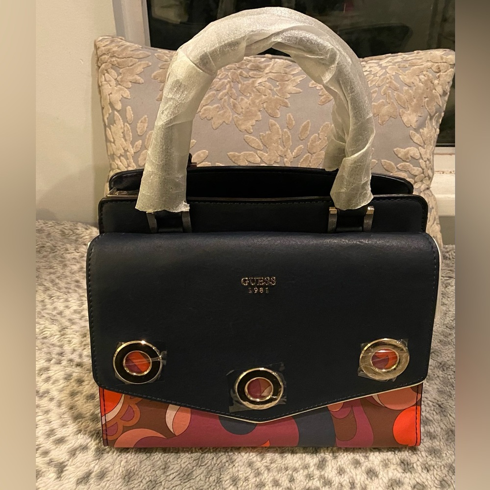 Brand New - Guess Purse